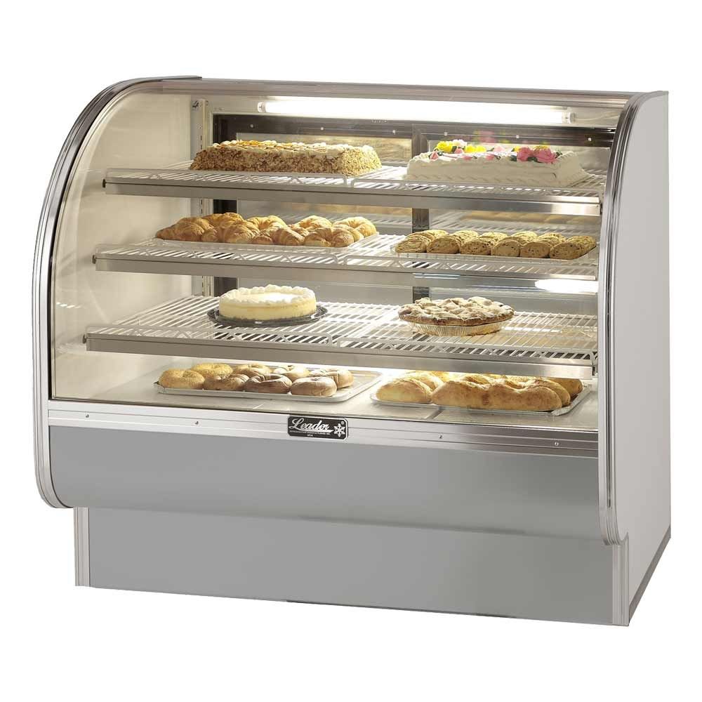 Leader CVK57- Vitrina para panadería de 57", refrigerada, vidrio curvado, autónoma, 2 puertas, 3 estantes, 1/3 HP, 115 V 